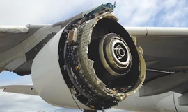 Thoát hiểm thần kỳ khi cả 4 động cơ máy bay đều hỏng