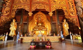 Chiêm ngưỡng những pho tượng nắm kỷ lục tại chùa Bái Đính, Ninh Bình