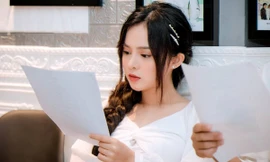 Chân dung “Cổ Lực Na Trát phiên bản Việt” khiến Thủy Tiên “sướng điên” vì hát hay