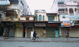 Ngắm Hà Nội bình yên trong sáng mùng 1 Tết