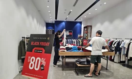 Hình ảnh bất ngờ trong ngày Black Friday tại TPHCM