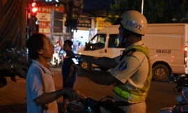 Bất ngờ khi bị CSGT tạm giữ giấy phép lái xe trên ứng dụng VNeID