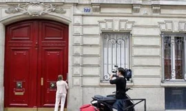 Cảnh sát khám nhà cựu tổng thống Pháp