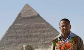 Kim Tự Tháp đóng cửa ngày 11-11