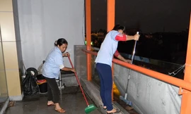 'Sốt' nghề trông nhà ngày Tết