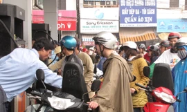 Tại cây xăng 171 Trường Chinh