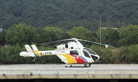 Trực thăng là phương tiện đi lại chủ yếu của người dân làng Huaxi