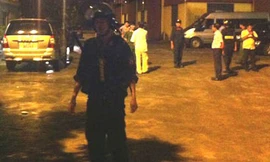 Lực lượng công an tại cuộc vây bắt