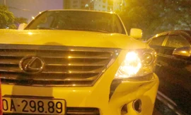 Chiếc xe LX 570 sau cú va chạm