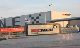 Hơn 400 công nhân có dấu hiệu ngộ độc thức ăn 