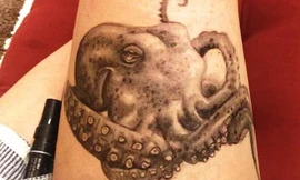 Tranh vẽ…trên đùi thiếu nữ 9X