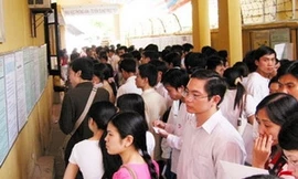 Cuối năm, người lao động khó tìm việc