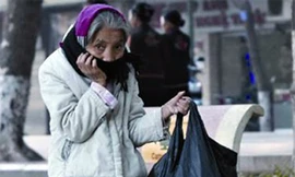 Người Hà Nội sống trong giá rét