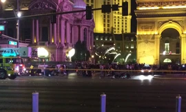 Một đoạn đường bị đóng cửa sau vụ tai nạn kinh hoàng