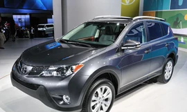 Toyota RAV4 mới tiết kiệm và thông minh hơn