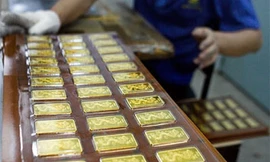 Giá vàng giảm 11,2 triệu đồng/lượng sau 1 năm