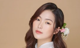 Nữ chính MV “Hoa Hải Đường” có vẻ ngoài gây thương nhớ, thân hình quyến rũ bất ngờ