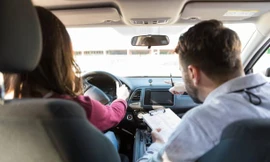 GM phát triển ô tô có khả năng dạy tài xế cách lái xe