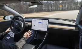 Hệ thống hỗ trợ người lái trên xe hơi có liên quan đến hàng trăm vụ tai nạn