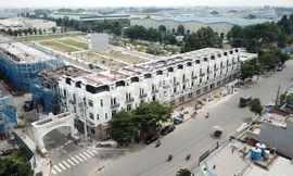 Bất chấp dịch COVID-19, doanh nghiệp địa ốc vẫn rầm rộ đi 'săn ' dự án