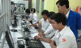 Trường cao đẳng tự quyết định thời gian cho sinh viên nghỉ Tết