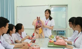 Khối ngành Sức khỏe “đua nhau” xét tuyển bổ sung