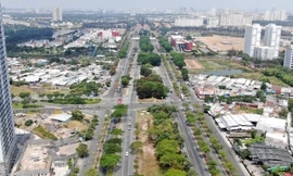 Giao lộ Nguyễn Văn Linh-Nguyễn Hữu Thọ là điểm đen về kẹt xe ở TPHCM.