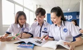 Nhiều trường mở cửa đón sinh viên đi học trở lại