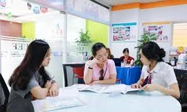 Trường đại học đua nhau tuyển thí sinh giỏi tiếng Anh
