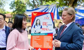 Trường ĐH Kinh tế Tài chính TP. HCM tuyển sinh 3.495 chỉ tiêu ở năm 2021.