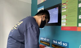 Cận cảnh ATM tiếp nhận trả hồ sơ hành chính tự động đầu tiên ở Việt Nam