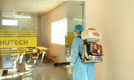 Trường ĐH Công nghệ TP. HCM cho sinh viên đi học trở lại từ ngày 7/12