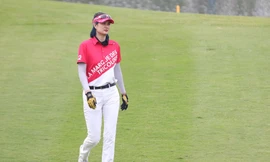 Sau giải nghệ, Hoa khôi bóng chuyền Kim Huệ liên tục gây sốc với đồng nghiệp