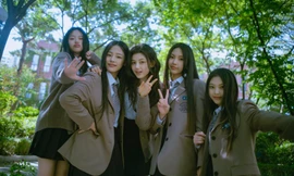 NewJeans tung 2 MV ngập hơi thở thanh xuân nhưng lại khiến người xem "lạnh sống lưng"