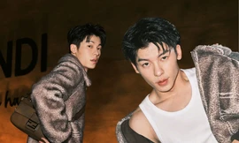 "Bắn ảnh" cho Fendi, trai đẹp Hứa Quang Hán khiến trái tim fan "đánh rơi một nhịp"