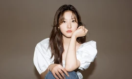 Kim Sae Ron làm việc bán thời gian tại một quán cà phê sau khi bị đào thải khỏi showbiz Hàn