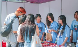 Giờ Phe 2023: Teen Hà Nội mở hội chợ tái chế lấy cảm hứng từ phim ngắn của Pixar