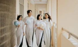 Cà Mau: Nhà trường thay đổi nội quy vì tôn trọng mong muốn thoa son dưỡng môi của học trò