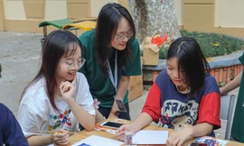 Afterglow: Hội "tiền bối" tiếp sức sĩ tử thi vào lớp 10, tạo không gian "xả hơi"