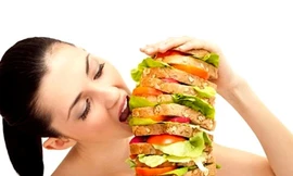 3 thực phẩm gây trầm cảm