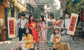 Bạn trẻ lung linh trong bộ ảnh chụp hình Tết với áo dài cách tân