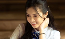 Nữ sinh giống Ngọc Trinh như đúc trải lòng