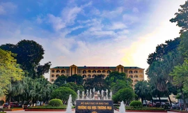 Trường Đại học Thương mại, lãng mạn từng khoảnh khắc