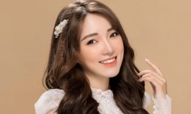 Cô mẫu ảnh 9X “gây thương nhớ” với vẻ đẹp trong veo như sương mai