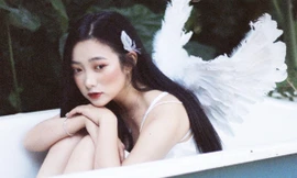 Cô giáo dạy Toán là mẫu ảnh kiêm photographer