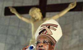 Hồng y Nam Phi gây tranh cãi về tội ấu dâm