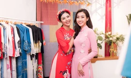 Dàn Hoa, Á hậu xúng xính áo dài chúc mừng Ngọc Hân lên chức bà chủ