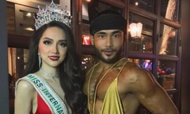 'Thánh catwalk' Sinon Loresca hé lộ sẽ đọ tài catwalk với Hương Giang 