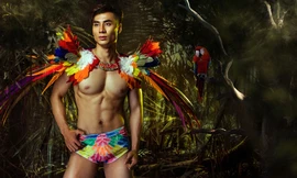 Hình thể nóng bỏng của Mai Tuấn Anh.