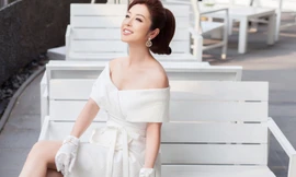 'Gái ba con' Jennifer Phạm khéo khoe vòng 1 gợi cảm với váy trễ vai